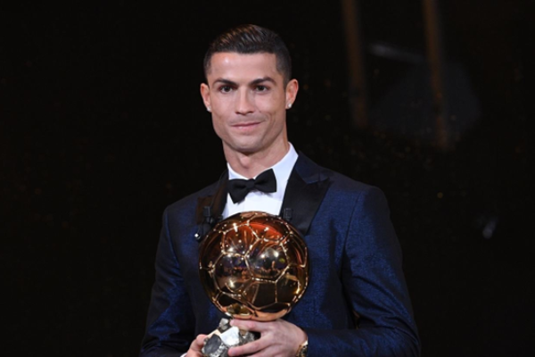 Криштиану Роналду и Ко. Кто из обладателей «Золотого мяча» играл против Казахстана