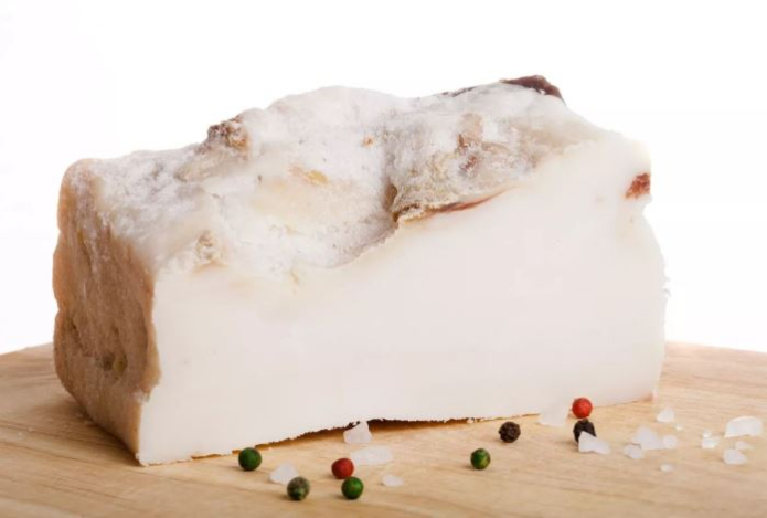 Это мясо стоит есть минимум раз в неделю — оно легче усваивается. Содержит магний, калий и цинк