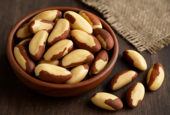 Этот орех восполнит хронический дефицит магния в организме. Он содержит незаменимую кислоту — вместо таблеток