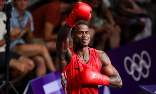 Призер Олимпиады-2024 объявил о переходе в профессиональный бокс