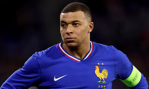 Мбаппе не хочет играть за сборную Франции. Подробности