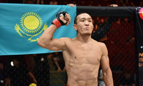 Казахстанский боец MMA готовится к поединку после серьезных изменений в карьере