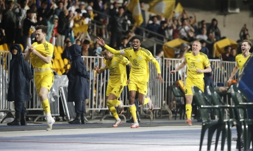 «Если „Астана“ сможет обыграть дома „Виторию“ и „Челси“, шансы на плей-офф появятся»