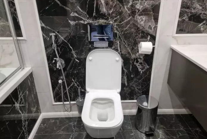 Две капли этого средства заменят баллон освежителя — неприятного запаха в туалете больше не будет