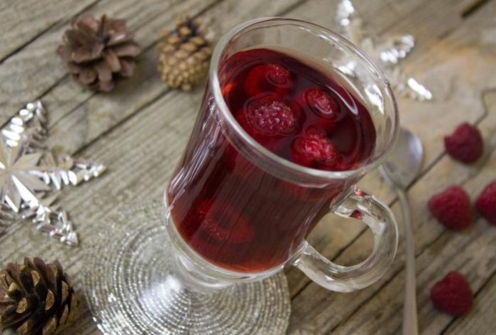 Защищает от тромбов и разжижает кровь. Врач назвал ягоду, которую важно есть в таком виде ежедневно — вкусно и полезно