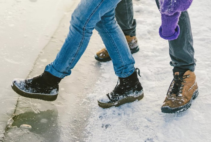 Чем смазать подошву, чтобы меньше скользить — понадобится неожиданный ингредиент