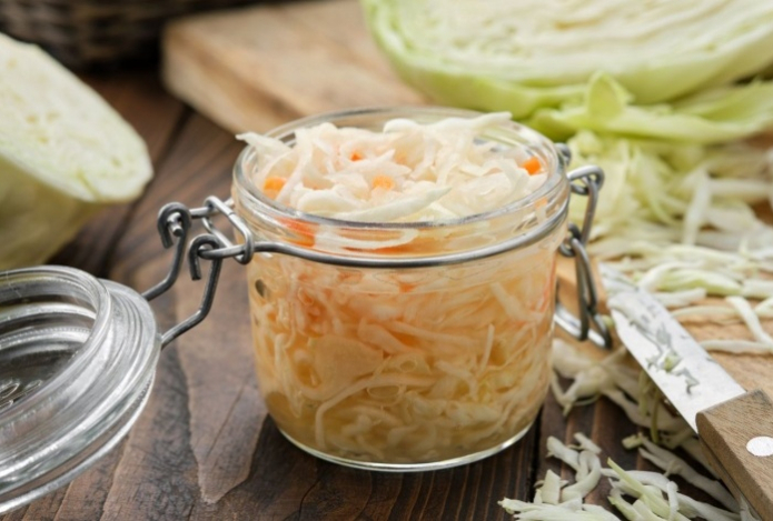 Диетолог рассказала о пользе квашеной капусты