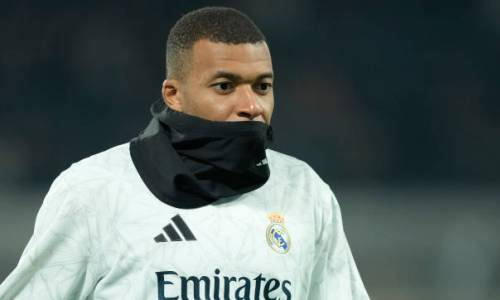 Появились тревожные новости о болезни Мбаппе после травмы