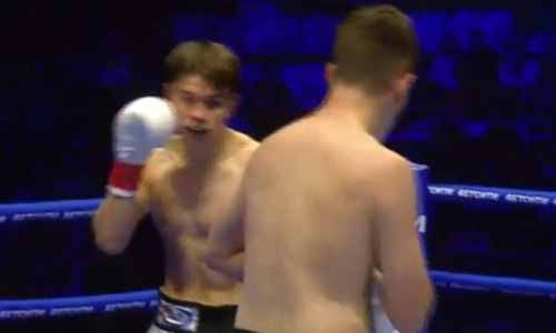 Победой Узбекистана начался большой вечер бокса в Астане