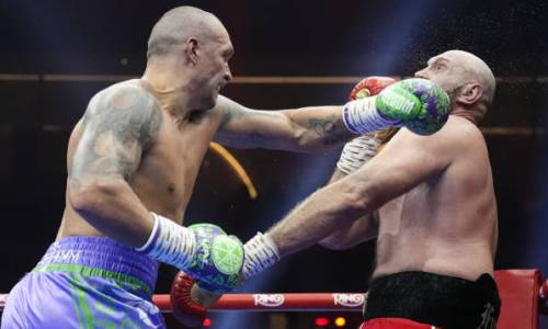 Искусственный интеллект назвал счет боя Усик — Фьюри 2