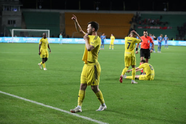 Минуты на поле стали роскошью для футболистов сборной Казахстана. Кому из них стоит сменить клуб этой зимой?