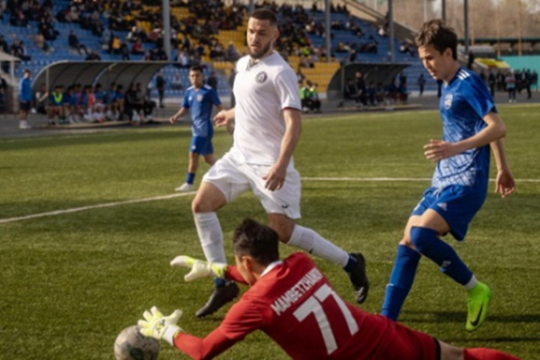 «Роналду, Месси, Бензема». Что случилось с легендарными казахскими футболистами?