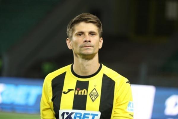 37-летний ветеран остаётся в «Кайрате». Кого можно отнести к самым возрастным футболистам КПЛ