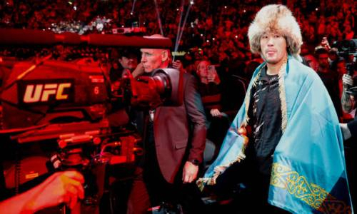 Почему бой Шавката Рахмонова не показали на государственных телеканалах Казахстана