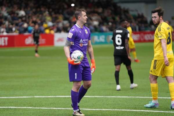 Топ-5 лучших футболистов Казахстана в 2024 году