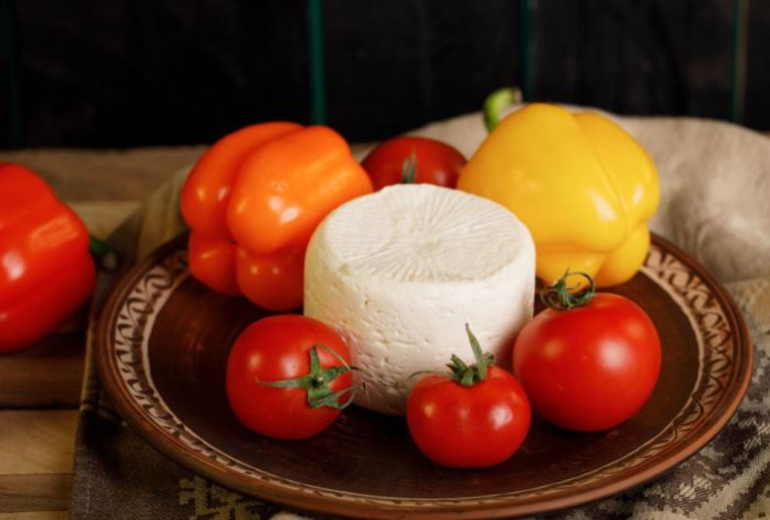 Назван недооцененный продукт, который надо есть как можно чаще. Богат белком, кальцием и фосфором — укрепляет костную ткань