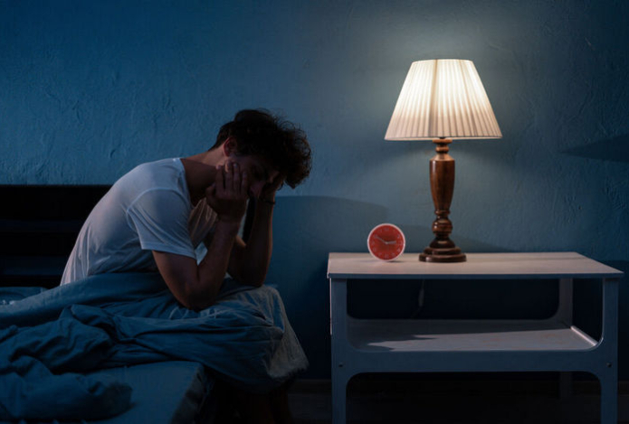 Этот включенный в спальне прибор повышает риски сердечно-сосудистых заболеваний. Спать при нём категорически нельзя