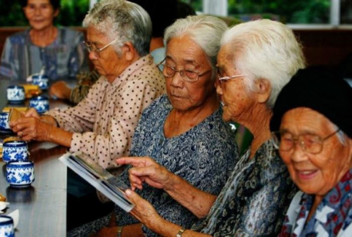 Люди с главного острова долгожителей едят один и тот же продукт и живут дольше других