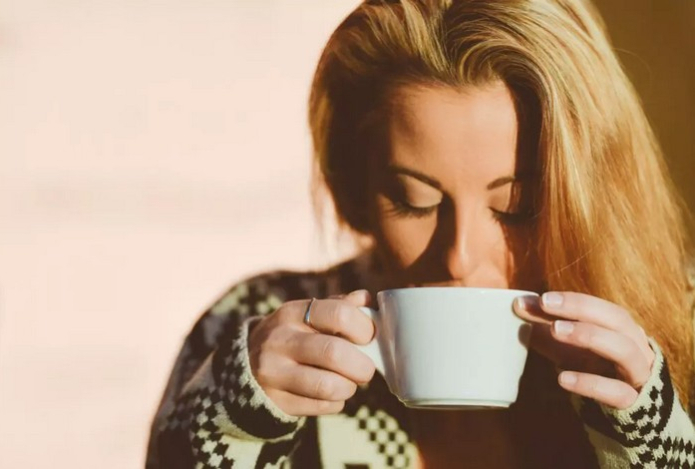 Стало известно самое безопасное время для употребления кофе утром