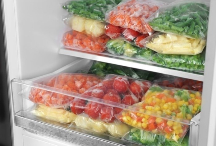 Есть ли польза в замороженных фруктах и ягодах