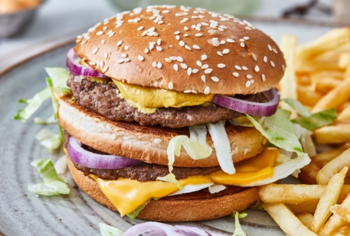 Мужчина в Китае попал в больницу с кровью белого цвета