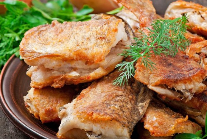 Можно ли есть жареную шкурку рыбы