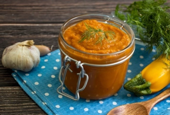 Полезна ли кабачковая икра — врач Мясников дал однозначный ответ