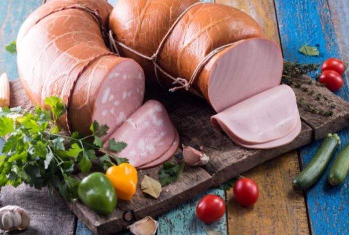 Есть ли польза в колбасе? 