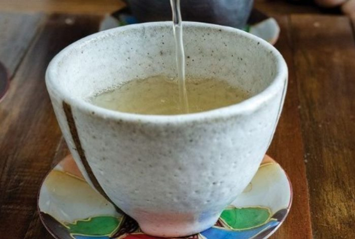 Почему нельзя оставлять недопитый чай