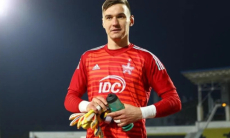 Лучший вратарь европейского чемпионата официально перешел в КПЛ