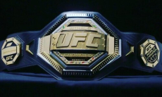 Казахстанскому бойцу отдали титул чемпиона UFC. И это не Шавкат Рахмонов
