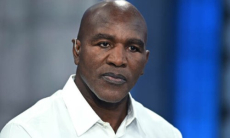 «Агрессивный и уверенный». Холифилд назвал супертяжа, который его впечатлил