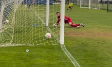 Со счетом 6:2 и покером завершился матч клуба КПЛ. Видео