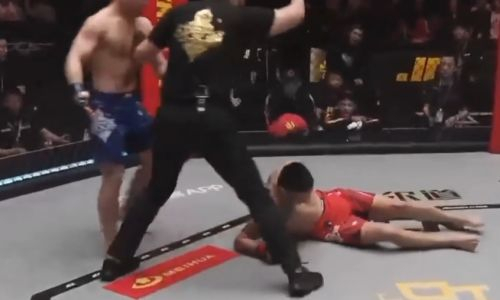 Видео нокаута за 52 секунды, или Как претендент в UFC из Казахстана вырубил чемпиона