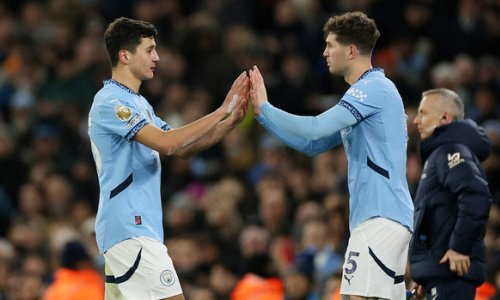 «Дебют Хусанова — кошмар». Узбекистанца «усадили» на лавку после выхода за «Манчестер Сити»