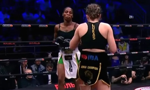 Видео полного боя Ангелины Лукас с нокаутом непобежденной соперницы