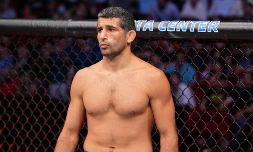 Американский боец исключен из турнира UFC из-за Махачева и Царукяна