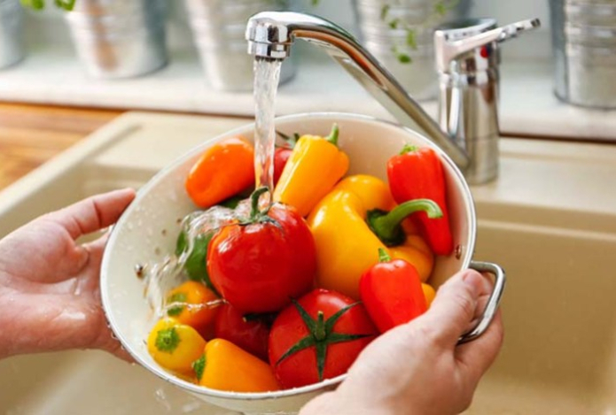 Правда ли, что не все продукты нужно мыть перед готовкой