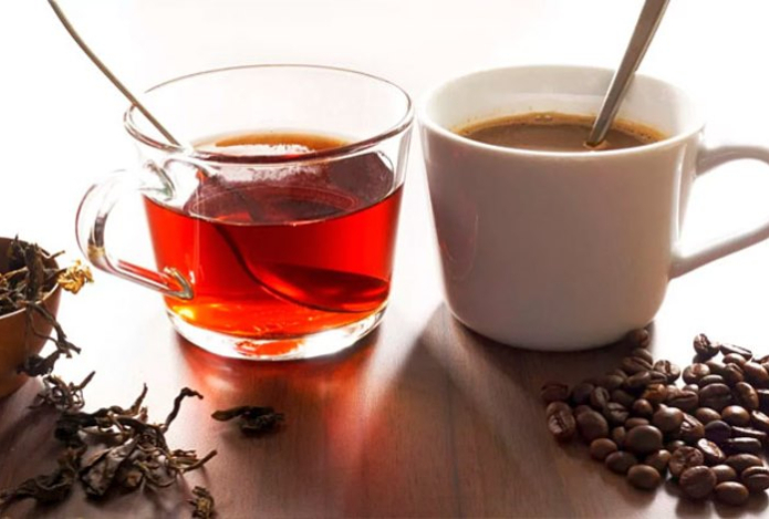 Что лучше пить с утра — кофе или чай