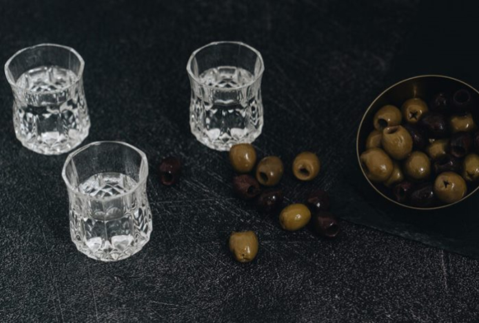 Можно ли пить водку при простуде