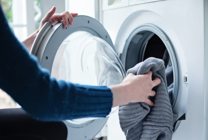 Почему нельзя оставлять мокрую одежду в стиральной машине