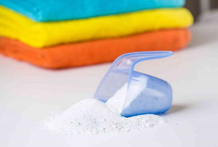 Ни грамма больше. Сколько нужно добавлять порошка во время стирки — цифра удивит