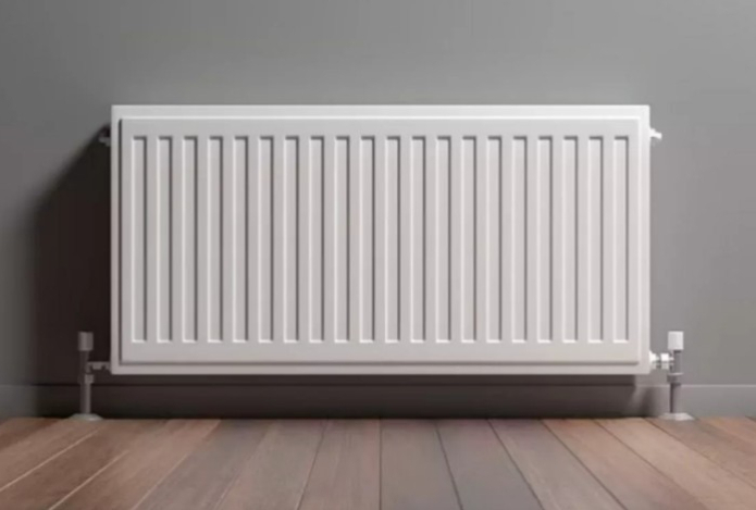 Зачем после включения отопления нужно класть на батарею лавровый лист