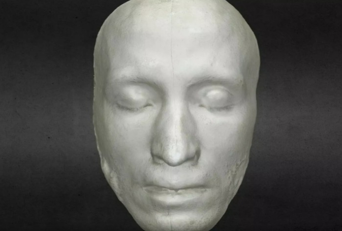 Как по лицу человека понять, что совсем скоро он умрет — опытные доктора используют это знание на протяжении веков