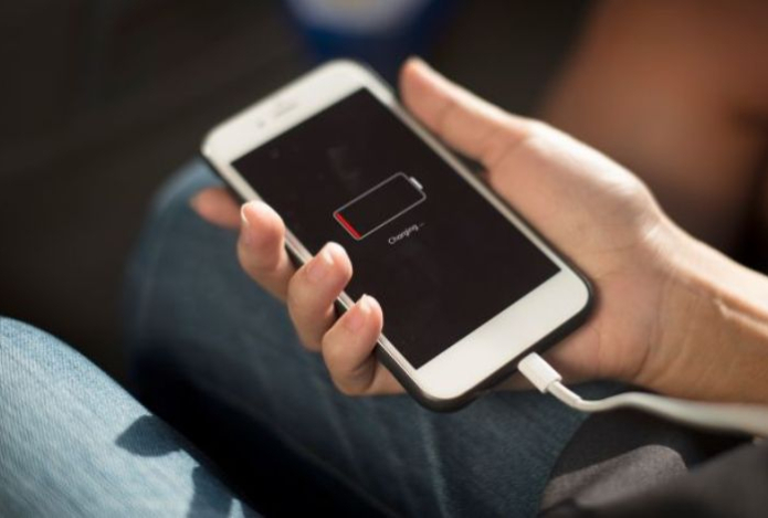 Почему нельзя оставлять телефон долго на зарядке