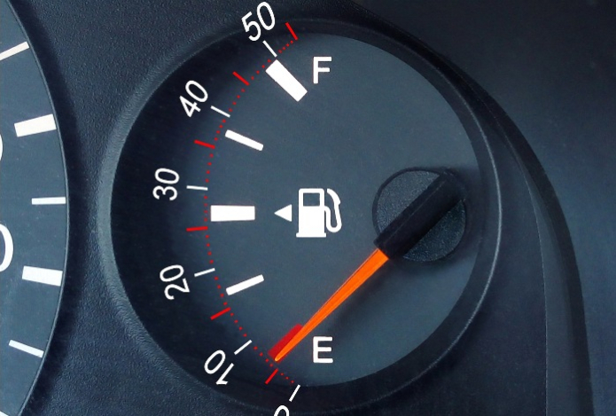 Почему зимой в баке должно быть как можно больше топлива