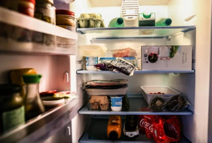 Кладем туалетную бумагу в холодильник и забываем о неприятностях. Это не шутка — эффект будет неожиданным