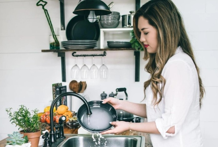 Из-за какой ошибки на кухне в вашем теле появляются личинки