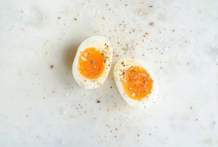 Когда лучше есть вареное яйцо — утром или вечером