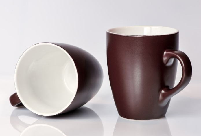 Почему чашки и стаканы нужно хранить дном вниз